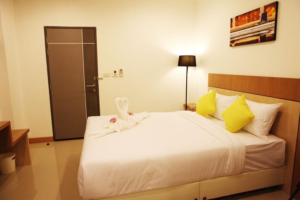 Hotel La Belle à Chiang Rai Extérieur photo