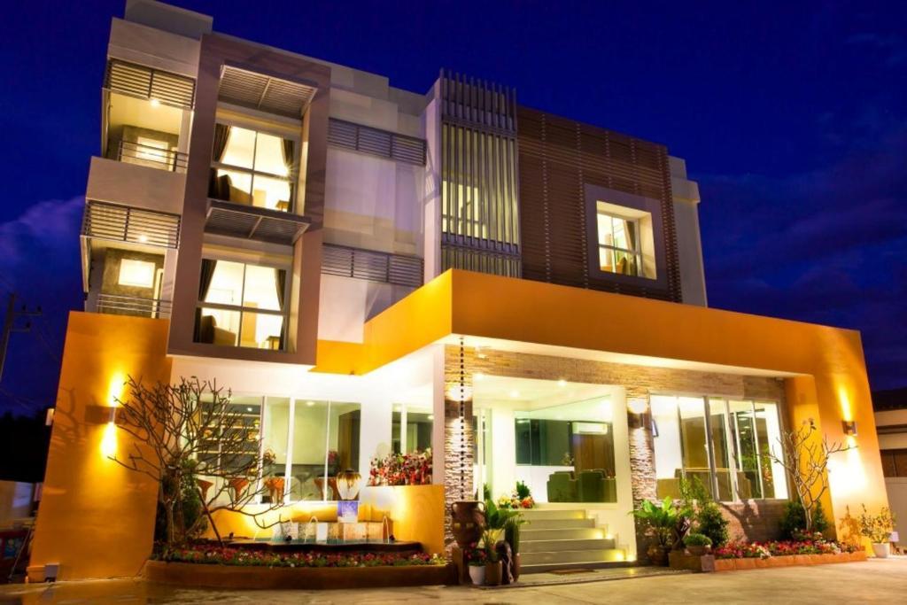 Hotel La Belle à Chiang Rai Extérieur photo